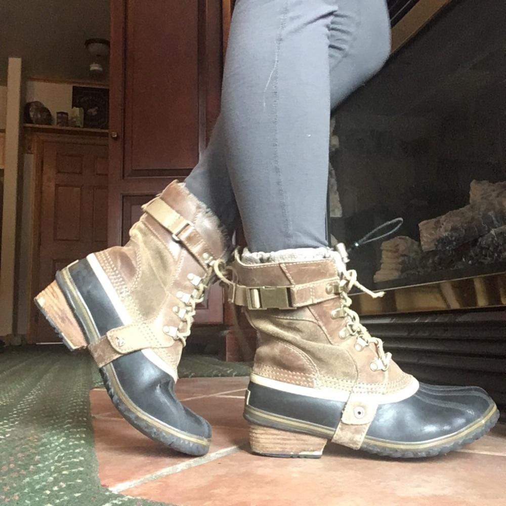 Sorel Women’s Conquest Carly Short Boot